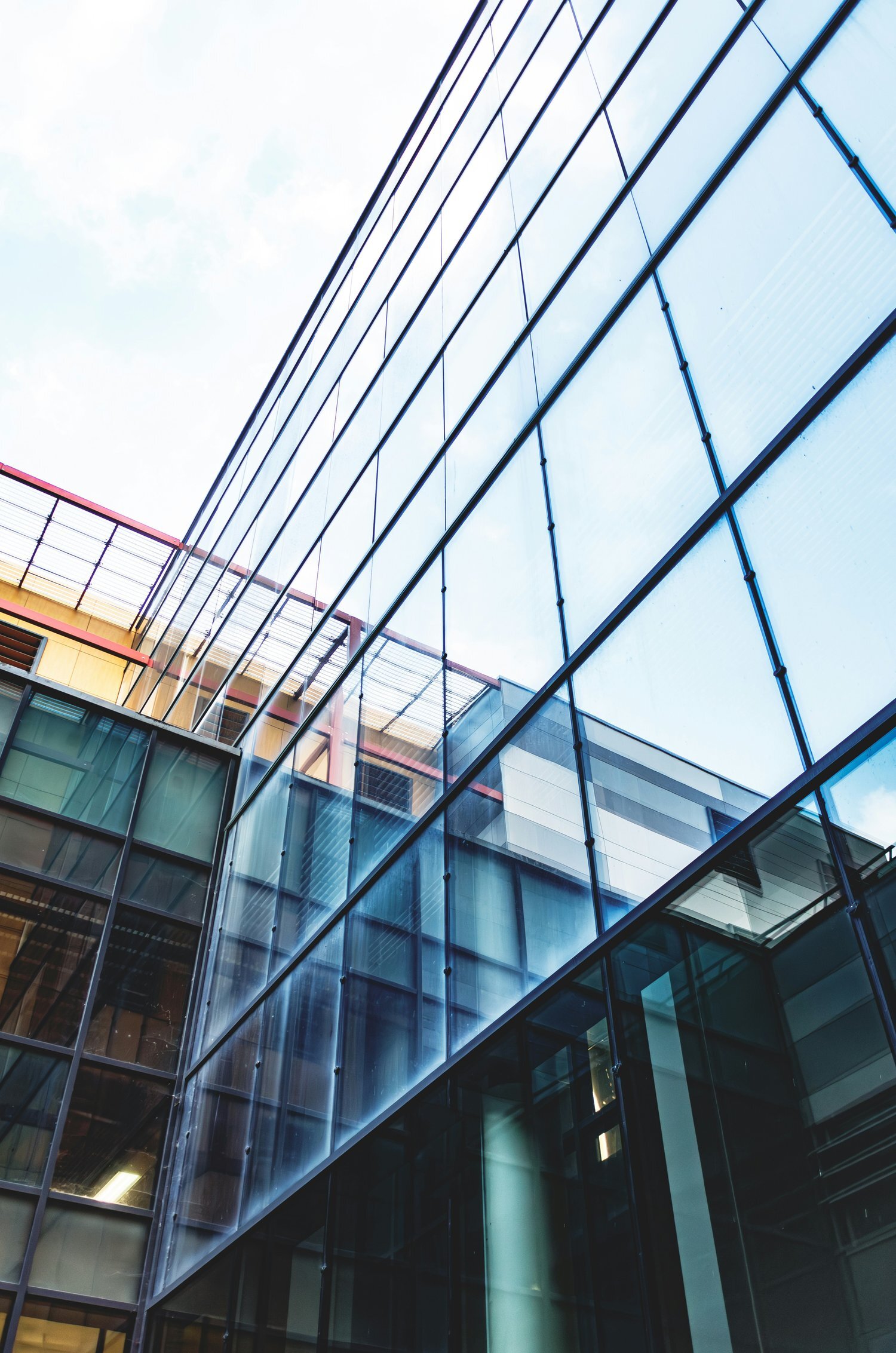 <span id="hs_cos_wrapper_name" class="hs_cos_wrapper hs_cos_wrapper_meta_field hs_cos_wrapper_type_text" style="" data-hs-cos-general-type="meta_field" data-hs-cos-type="text" >Foyen biträder Active Fastighet och Tarnhelm Fastigheter i försäljningen av Irsta företagspark</span>