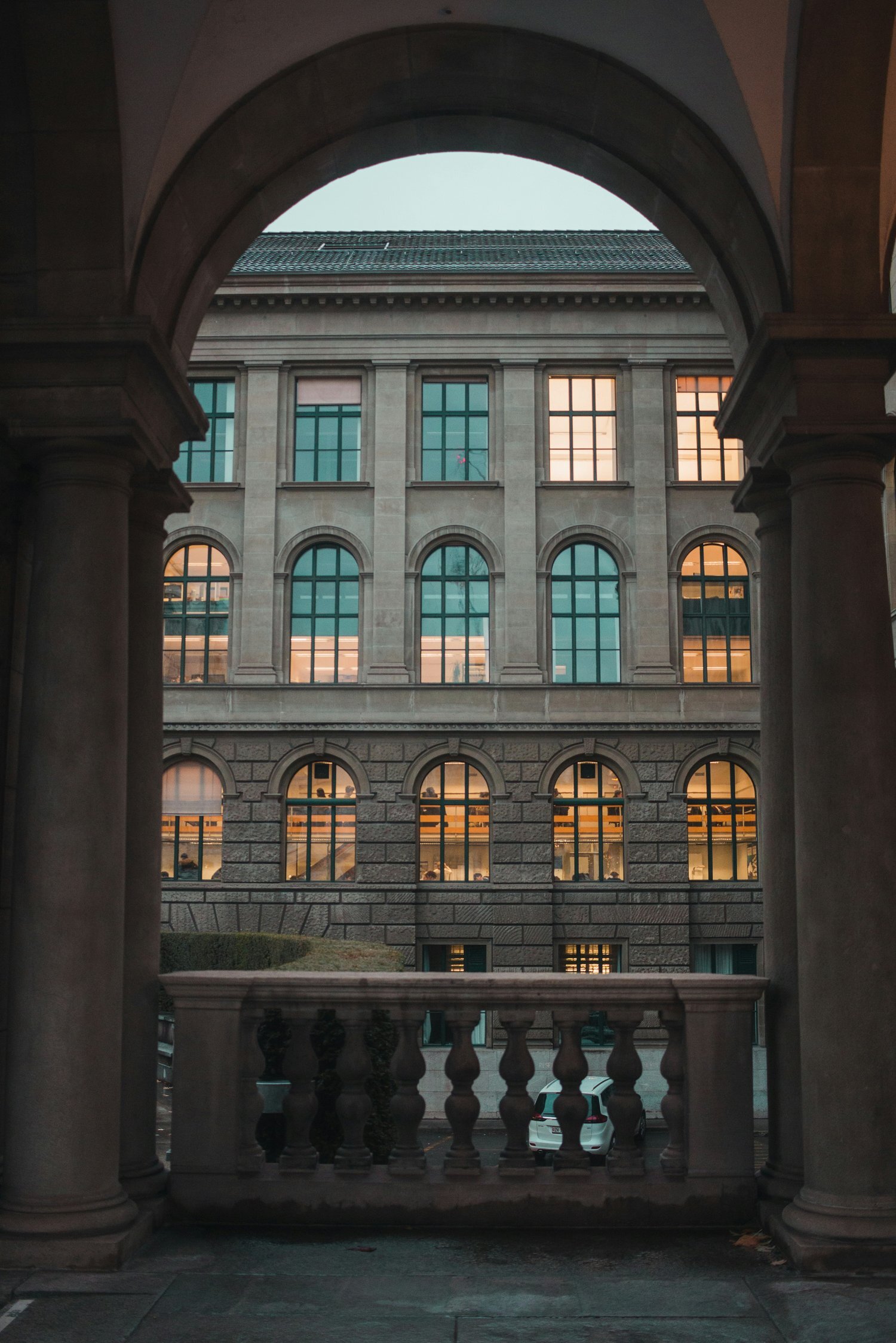 <span id="hs_cos_wrapper_name" class="hs_cos_wrapper hs_cos_wrapper_meta_field hs_cos_wrapper_type_text" style="" data-hs-cos-general-type="meta_field" data-hs-cos-type="text" >HD avgör frågan om preskription när uttrycklig bestämmelse därom saknats i Allmänna bestämmelser för entreprenader inom fastighetsförvaltning (ABFF 04)</span>